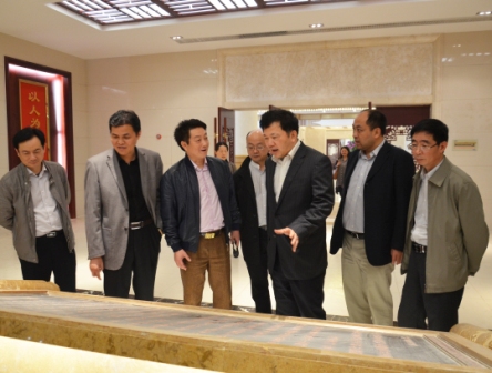 新華社黨組成員、副總編輯慎海雄到仁和集團調(diào)研