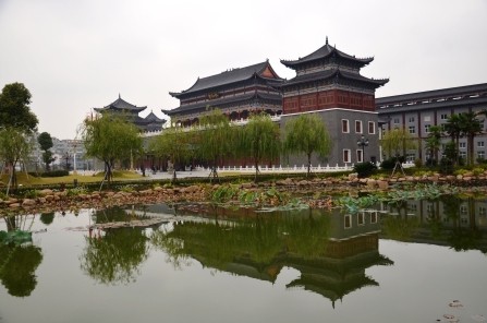 鹿心社視察仁和集團(tuán):要做大做強(qiáng)特色品牌