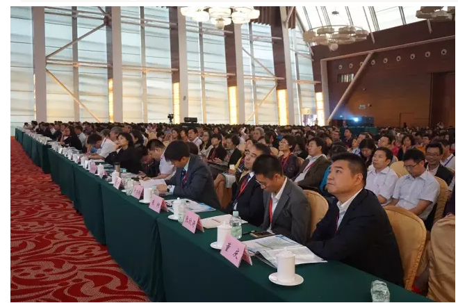 2015中國藥品質量年會召開，權威專家剖析“十三五”國家藥械監(jiān)管戰(zhàn)略